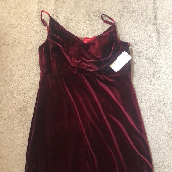 Revery Velvet Bridesmaid Dress - Picture 2 of 6